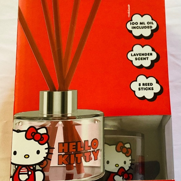 Hello Kitty Lavender Oil Reed Diffuser. Brand New in a box - Picture 8 of 8